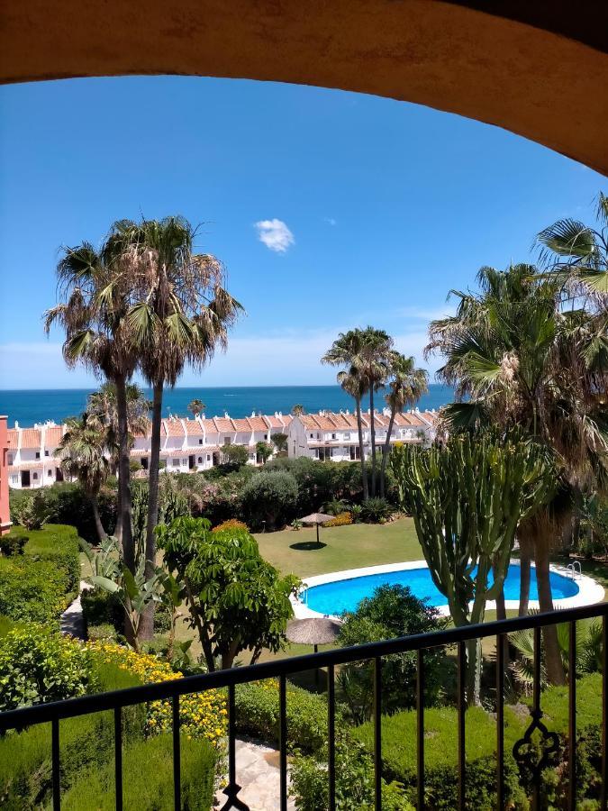 Appartement Met Zeezicht En Vlakbij Het Strand Manilva Zewnętrze zdjęcie