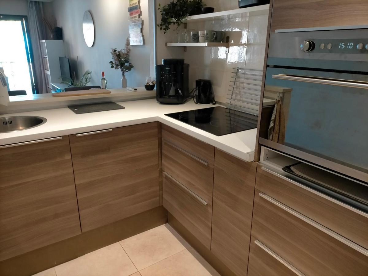 Appartement Met Zeezicht En Vlakbij Het Strand Manilva Zewnętrze zdjęcie